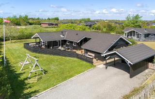 Five-Bedroom Holiday Home Tarm With A Fireplace 03 - Hemmet - 0