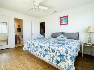 *OCEANFRONT HOUSE ON THE SAND*6 Kings*12br, 12ba*Private Hot Tub*SLEEP 36*PGP - Myrtle Beach - 7