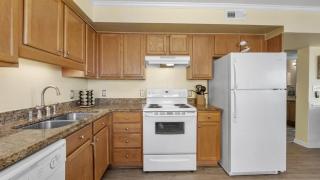 *2br OCEANFRONT RETREAT*KING Ensuite*Pool*NMB Cherry Grove*Pc4 - Myrtle Beach - 6