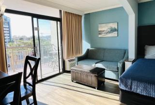 *SEE THE WAVES FROM YOUR BIG BALCONY*Great Pools, Hot Tubs*H34 - 9