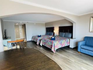 *FANTASTIC SUNSETS AWAIT* *Queen Beds *Great Pools, Hot Tubs+++*NM61 - Myrtle Beach - 7
