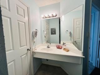 *AWESOME VIEW*PEACEFUL CABANA SECTION*Pools*Hot Tub*T113 - 4