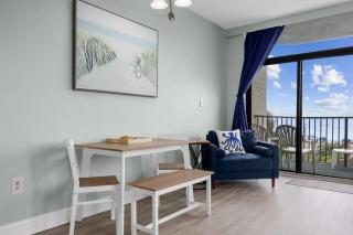 *FRESH NEW OCEANFRONT*Pool*KING Bed*OMG VIEW*Approved Dogs*F22-4 - Myrtle Beach - 9