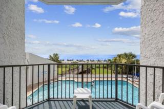 *FRESH & NEW OCEANFRONT*Pool*KING Bed*OMG VIEW*Approved Dogs*F22 - Myrtle Beach - 1