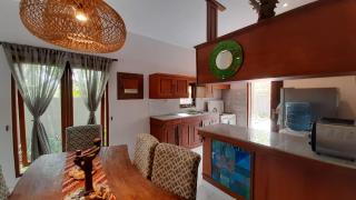Sunny & Cozy Villa near so many prime beaches in Bali! - Uluwatu - 6