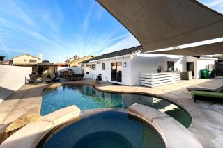 Pacifica Sur by AvantStay Pool Hot Tub Gazebo - Indio - 0