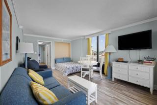 *OCEANFRONT FRESH RENO*KING Bed*Pool*Hot Tub*Approved Dogs*W54 - Myrtle Beach - 1
