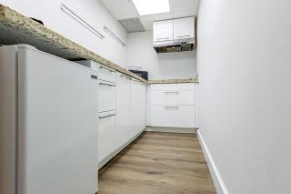 2BR Getaway Near Beach 2 Queen Beds - 3
