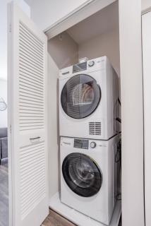 CozySuites Sky Central #9 - 2