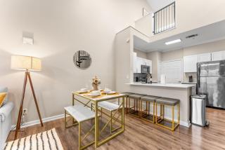 Modern Haven in the Heart of Dallas - 8