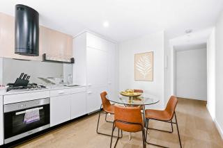 Modern St Kilda 2BR private parking & tram access - Melbourne - 7