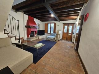 Elegant House in the Heart of Udine - 2