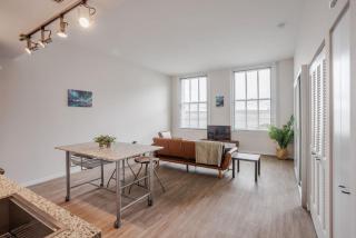 CozySuites Sky Central #20 - 8