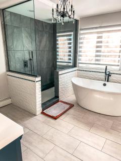 Modern Downtown Stay - Yellowknife - 1