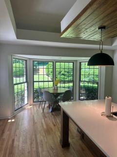 Spacious 5 bedroom house in charming Stone Mountain - Stone Mountain - 2