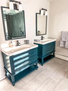 Modern Downtown Stay - Yellowknife - 3