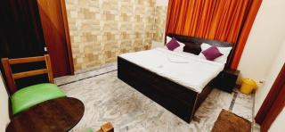 HOTEL PRISHA STAY# Near Kathota Jheel - Malhaur Railway Station- Free Parking and Wi-fi Facilities- Fully Air Conditioned Hotel - Lucknow - 3