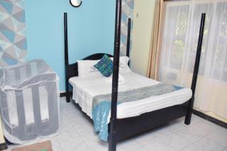 One Bedroom with 3 beds can sleep 4 - Mombaça - 7
