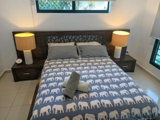 Beautiful Modern House near Darwin - 2