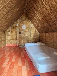 Mansueto's Beach Resort - 4