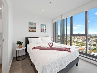 Mountain Views and Infinity Pool Overlooking City! - Brisbane - 9