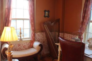 Snow Daisy Inn - Hanover - 3