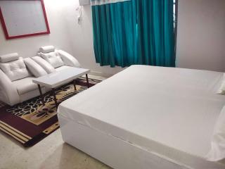 Hotel O Sudha Palace - Ayodhya - 4