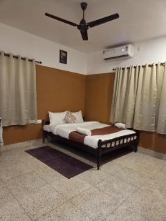Kowdi Farm House - Eramalloor - 9