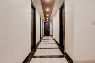 Super Townhouse Rohini Sector 18 Formerly Relic Stay - Nova Deli - 0