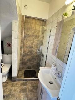 Barounia Suite - 1