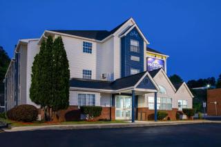 Microtel Inn & Suites by Wyndham Norcross - Norcross - 8