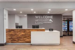 Hampton Inn & Suites by Hilton Windsor - Windsor - 6