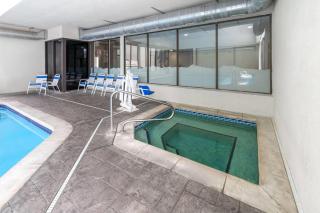 La Quinta Inn & Suites by Wyndham Fort Collins, Colorado - Fort Collins - 2