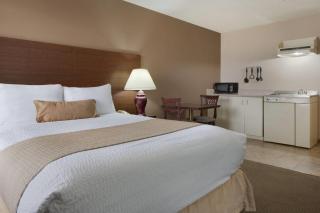 Days Inn by Wyndham Dalhousie - 1