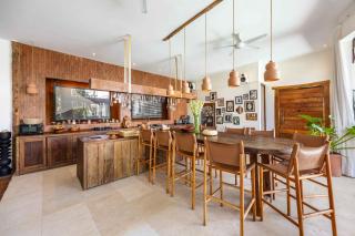 Villa HOM - Stylish Huge LUX NEW 6BR 16px Next To Canggu - Kerobokan - 7