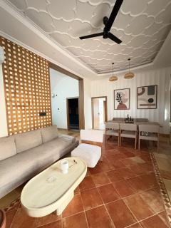 4 BHK Villa with Plunge Pool & Glasshouse Manihar Farms I Managed By Vicinity - Wātka - 2
