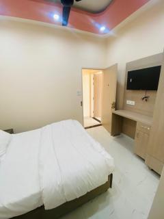 Modest Rooms - Khizrābād - 1