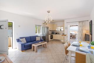 Vista Penthouse in Plaka With Shared Pool -BY APOKORONAS VILLAS - Plaka - 6