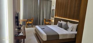 Madhvi Hotel now SUNDHA HOTEL - Pālanpur - 4