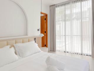 Burgundy - Twin Villa in Berawa Canggu - 2