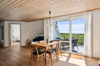 Stunning Home In Ebeltoft With 9 Bedrooms And Internet - 1