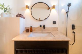 Stylish 4 bedroom Villa in Prime Location - 4