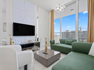 A Sophisticated 2BR Stay w Study in Gemz-9 - 9