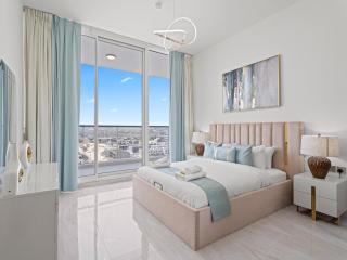 A Sophisticated 2BR Stay w Study in Gemz-9 - 6