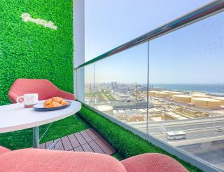 Upgrade Unit for 6 pax with Sea View Ideal Location Near Beach Big Balcony - 9