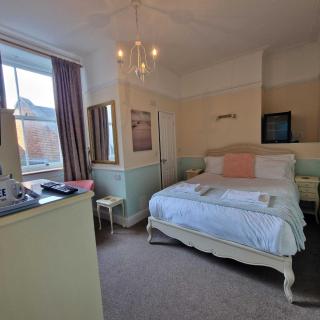 Bayliss Hall Guesthouse - Weymouth - 8