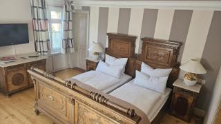 Altes Pfarrhaus Hotel und Restaurant - Bad Überkingen - 3