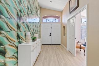 Luxe Mesa Home with Pool, Yard, Game Room - Mesa - 8
