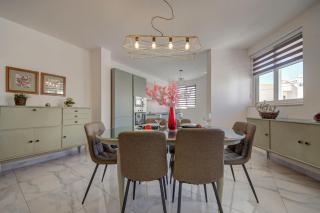 Steps to Sun & Fun - 3BR Next to Paceville & St George's Bay - Pembroke - 6