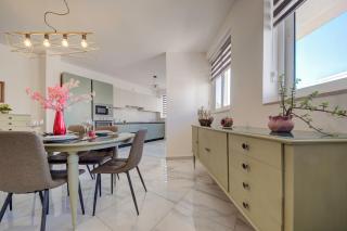 Steps to Sun & Fun - 3BR Next to Paceville & St George's Bay - Pembroke - 2